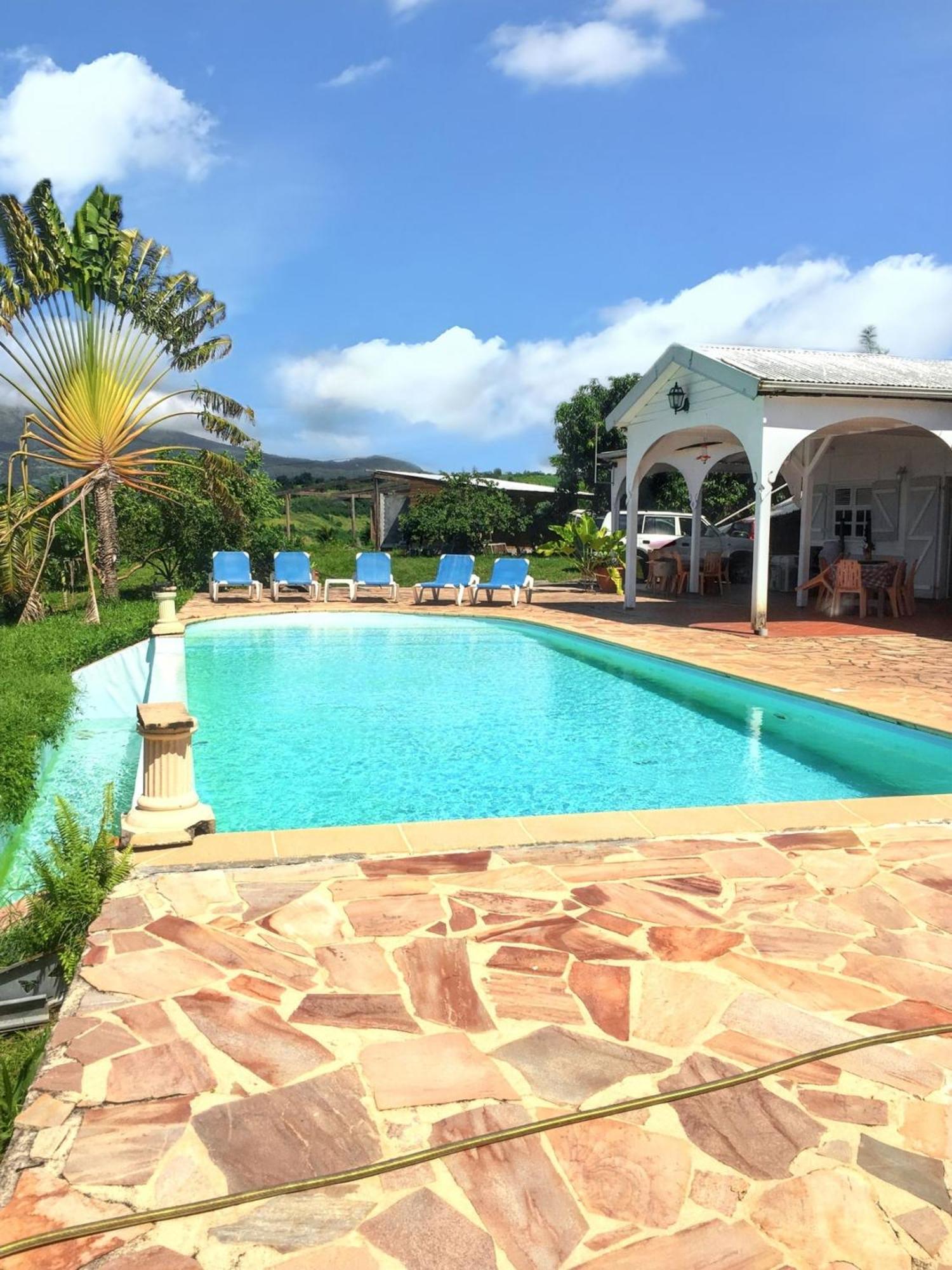 Villa Enchantee Avec Vue Sur Mer Et Piscine Au Carbet Le Carbet Exteriör bild